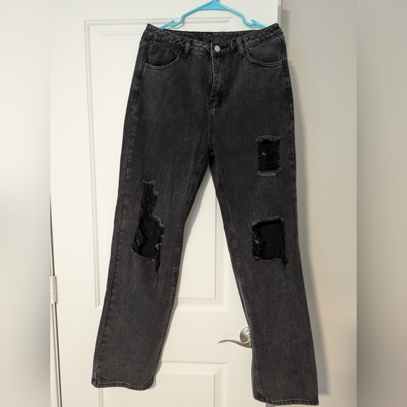 Black baggy ripped jeans from Shein - Picture 4 of 14
